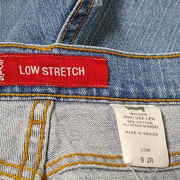 Vtg Levi' Denim Blue Jean Shorts 9 JR Low Stretch - Picture 3 of 8